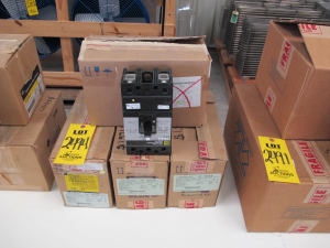 LOT (4) BREAKERS, CIRCUIT TYPE, THERMAL-MAGNETIC KIND, 175 AMP RATING, 600 AC, 250 DC VOLT RATING, 2 POLE. 25KA @ 480VAC INTERRUPT RATING, PART # KAL26175 (W-44) LOADING & HANDLING FEE $5-